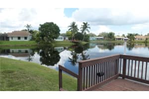 8740 SW 51st St, Cooper City, FL 33328, Sold 12/30/22