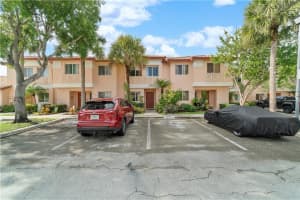 20848 NW 2nd St, Pembroke Pines, FL 33029 Sold 11/21/22