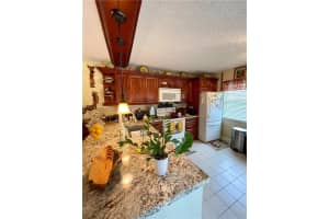39  Essex Ct   B, Royal Palm Beach, FL 33411 Sold 12/19/22