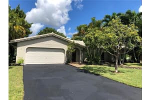 10952 NW 41st Dr, Coral Springs, FL 33065 Sold 09/21/22