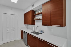 350 SE 2nd St   2280, Fort Lauderdale, FL 33301 Sold 09/23/22