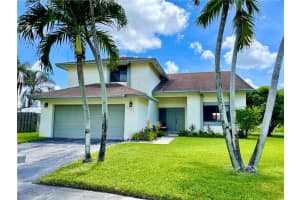 9940 SW 14th St, Pembroke Pines, FL 33025, Sold 10/06/22