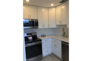 29 Colonial Club Dr, Boynton Beach, FL 33435, Sold 11/22/22