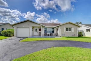9204 NW 81st Pl, Tamarac, FL 33321, Sold 10/21/22