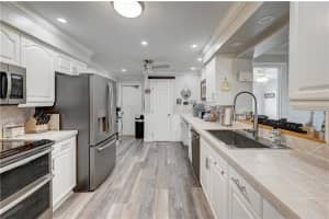 9204 NW 81st Pl, Tamarac, FL 33321, Sold 10/21/22