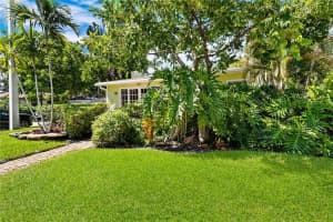 901 SE 6th Ct, Fort Lauderdale, FL 33301 Sold 08/16/23