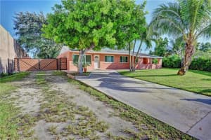 2190 SW 50th Terrace, Plantation, FL 33317, Sold 10/31/22