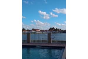 5275 NW 184th Ln, Miami Gardens, FL 33055, Sold 05/22/23