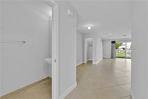 5909  Abbey Rd, Tamarac, FL 33321 Sold 11/08/22