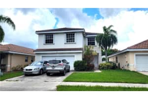 7950 N Silverado Cir, Hollywood, FL 33024 Sold 11/01/22