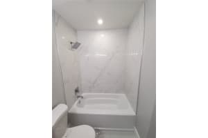5570  Courtyard Dr   5570, Margate, FL 33063 Sold 10/27/22