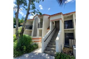 5570  Courtyard Dr   5570, Margate, FL 33063 Sold 10/27/22