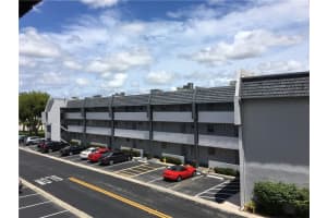 7887 Golf Cir Dr, Margate, FL 33063, Sold 11/11/22
