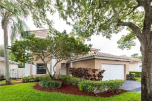 9572 NW 9th Ct, Plantation, FL 33324 Sold 10/27/22