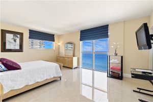 3801 S Ocean Dr   11E, Hollywood, FL 33019 Sold 10/31/22