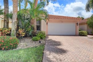 5100  Pelican Cove Dr, Boynton Beach, FL 33437 Sold 12/01/22
