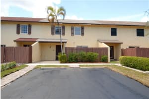 4355 NW 3rd Ter   4355, Deerfield Beach, FL 33064 Sold 12/28/22