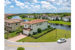 11854 SW 13th Ct, Pembroke Pines, FL 33025 Sold 10/26/22