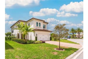 11854 SW 13th Ct, Pembroke Pines, FL 33025 Sold 10/26/22