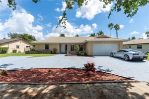9161 NW 14th St, Plantation, FL 33322 Sold 04/14/23