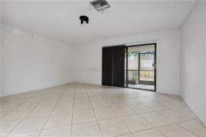 10760 NW 10th St, Pembroke Pines, FL 33026 Sold 10/26/22