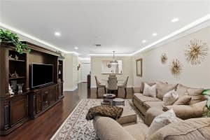 85 Pelican Pointe Dr, Delray Beach, FL 33483, Sold 04/19/23