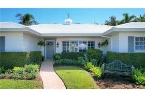 800  Hickory Ter, Boca Raton, FL 33486 Sold 01/13/23