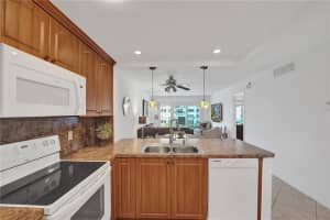 1770 S Ocean Blvd   406, Pompano Beach, FL 33062 Sold 11/15/22