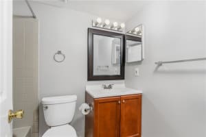 2907 NE 8th Ter   103, Wilton Manors, FL 33334 Sold 10/27/22