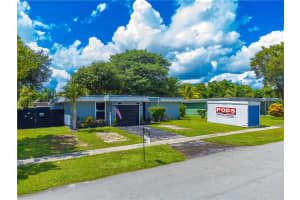 7703 NW 73rd Ter, Tamarac, FL 33321 Sold 11/23/22
