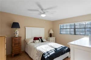 827 NE 199th St, Miami, FL 33179, Sold 12/08/22