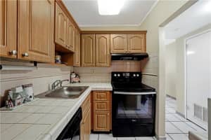 2899  Collins Ave   536, Miami Beach, FL 33140 Sold 12/29/22