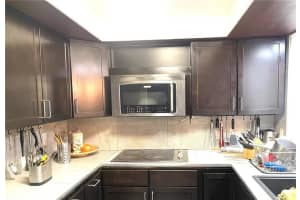 6010 Falls Circle Dr 402, Lauderhill, Florida 33319