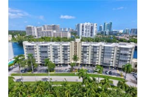 300  Diplomat Pkwy   418, Hallandale Beach, FL 33009 Sold 10/18/22