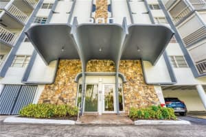 300  Diplomat Pkwy   418, Hallandale Beach, FL 33009 Sold 10/18/22