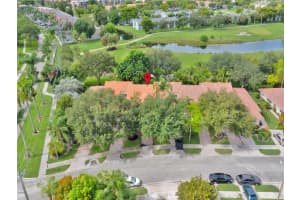 8404 NW 40th Ct, Sunrise, FL 33351 Sold 10/27/22