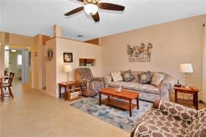 900 SW 10th Ter   10s, Hallandale Beach, FL 33009 Sold 11/14/22