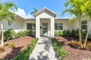 2631 NE 49th St, Lighthouse Point, FL 33064 Sold 10/27/22