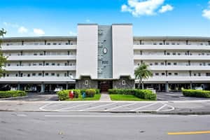 500 NE 14th Ave, Hallandale Beach, FL 33009, Sold 10/19/22