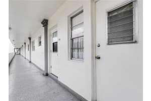 500 NE 14th Ave, Hallandale Beach, FL 33009, Sold 10/19/22