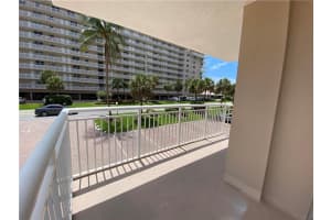 1050  Hillsboro Mile   208w, Hillsboro Beach, FL 33062 Sold 02/24/23