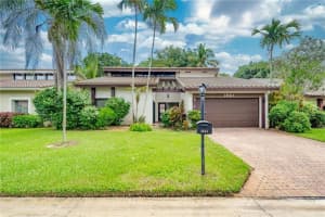 1541  Riverwood Ln, Coral Springs, FL 33071 Sold 10/31/22