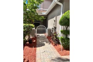 7901 S Aragon Blvd, Sunrise, FL 33322 Sold 10/31/22