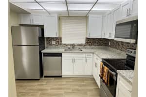 225 SE 10th St   3D, Deerfield Beach, FL 33441 Sold 01/17/23