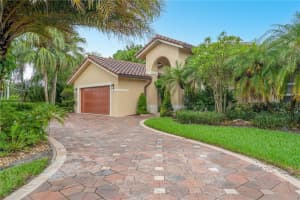 12975 SW 34th Pl, Davie, FL 33330 Sold 04/12/23