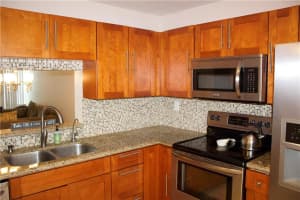 6301 N University Dr, Tamarac, FL 33321, Sold 11/09/22