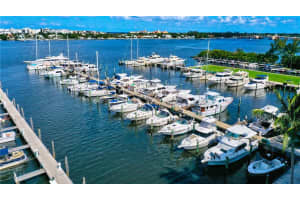 806 E Windward Way   101, Lantana, FL 33462 Sold 11/30/22