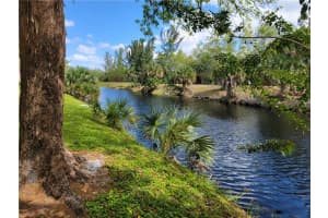 8140 SW 24th St   101, North Lauderdale, FL 33068 Sold 10/31/22
