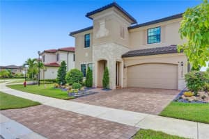 11820 N Baypoint Cir, Pompano Beach, FL 33076, Sold 05/31/23