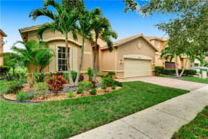 4436 Rainbow Ave, Weston, FL 33332, Sold 11/29/22